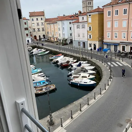 Al Fronte Mare Múggia