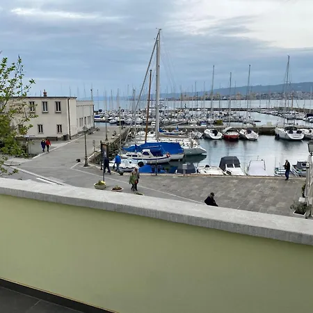 아파트 Al Fronte Mare 무쟈